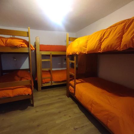 Flying Dog Hostel กุสโก ภายนอก รูปภาพ